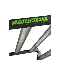 Vista lateral del LED MJ3 RS 720W con barras disipadoras de calor