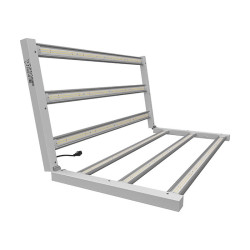 Detalle de las barras LED de la FISSION COMPLETE 720W
